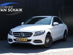 Weiß Gebraucht 2015 Mercedes C180 Ambition Limousine | 17.519 € (Fairer Preis)