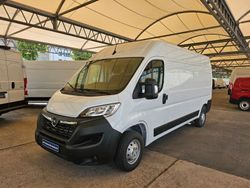 Weiß Gebraucht 2024 Opel Movano Van | 29.899 € (Superpreis)