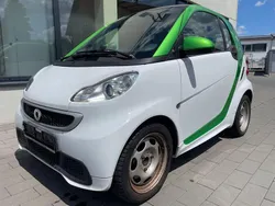 Grün Gebraucht 2013 Smart ForTwo Electric Drive Coupé | 3.333 € (Fairer Preis)