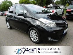 Schwarz Gebraucht 2013 Toyota Yaris Edition Kleinwagen | 6.950 € (Etwas zu teuer)
