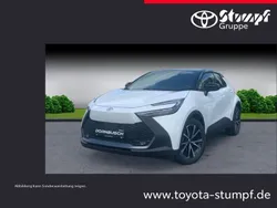 Schneeweißl / schwarz Gebraucht 2024 Toyota C-HR Team SUV | 41.990 €