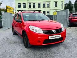 Rot Gebraucht 2009 Dacia Sandero Kleinwagen | 1.600 € (Guter Preis)