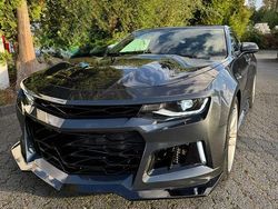 Grau Gebraucht 2016 Chevrolet Camaro Coupé | 26.000 €