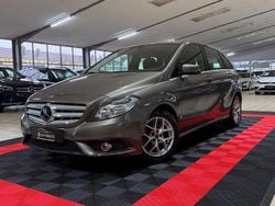 Grau Gebraucht 2012 Mercedes 180 Limousine | 10.590 € (Fairer Preis)