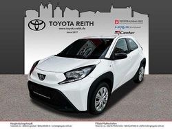 Schneeweiß Gebraucht 2024 Toyota Aygo X Business Edition SUV | 15.910 € (Fairer Preis)