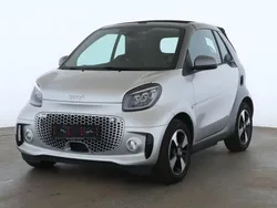 (cool silver (metallic) (silber)) Gebraucht 2024 Smart ForTwo Electric Drive Passion Cabrio | 18.777 € (Etwas zu teuer)