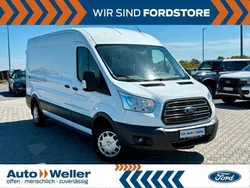 Weiß Gebraucht 2016 Ford Transit Trend Van / Kleinbus | 24.978 €