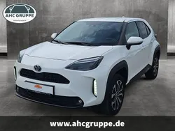 Weiss Gebraucht 2022 Toyota Yaris Cross Connect Style SUV | 22.990 € (Guter Preis)