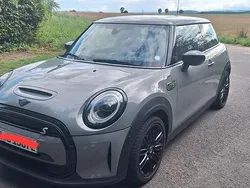 Grau Gebraucht 2021 Mini Cooper SE Kleinwagen | 21.450 € (Teuer)