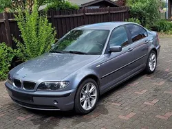Silber Gebraucht 2004 BMW 318 Lifestyle Limousine | 2.400 € (Fairer Preis)