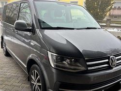 Grau Gebraucht 2016 VW Multivan Highline Van | 26.789 € (Etwas zu teuer)