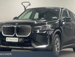 Schwarz uni Gebraucht 2023 BMW iX1 Performance SUV | 38.380 € (Fairer Preis)