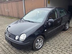 Schwarz Gebraucht 2004 VW Polo Limousine | 2.000 € (Fairer Preis)