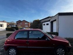 Rot Gebraucht 2000 Peugeot 106 Style Kleinwagen | 2.200 € (Fairer Preis)