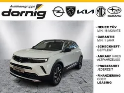 Jade weiß (uni) Gebraucht 2021 Opel Mokka Elegance SUV | 15.850 € (Guter Preis)