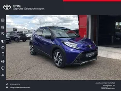 Juniper blue / black mica Gebraucht 2022 Toyota Aygo X-plore Kleinwagen | 16.390 € (Etwas zu teuer)
