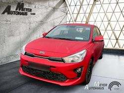 Rot Gebraucht 2021 Kia Rio Vision Limousine | 14.890 € (Fairer Preis)