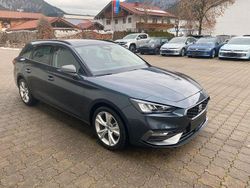 Grau Neu 2025 Seat Leon FR Limousine | 25.900 € (Guter Preis)