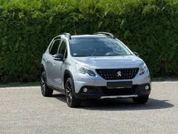 Grau Gebraucht 2016 Peugeot 2008 GT-line SUV | 9.499 € (Fairer Preis)