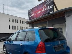 Blau Gebraucht 2006 Peugeot 307 Premium Kombi | 3.200 € (Etwas zu teuer)