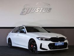 Weiß Gebraucht 2024 BMW 330 Performance Limousine | 36.900 €