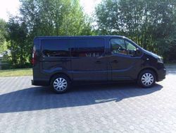 Schwarz Gebraucht 2018 Opel Vivaro Van | 26.900 €