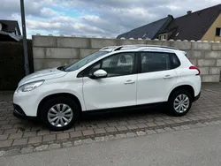 Weiß Gebraucht 2015 Peugeot 2008 Active SUV | 6.400 € (Fairer Preis)
