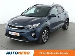 Blau Gebraucht 2018 Kia Stonic Vision SUV | 14.690 € (Fairer Preis)