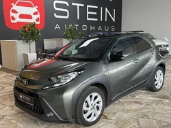 Grün Gebraucht 2022 Toyota Aygo Pulse Kleinwagen | 13.790 € (Fairer Preis)