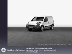 Weiß Gebraucht 2023 Fiat Fiorino S Van / Kleinbus | 16.950 € (Fairer Preis)