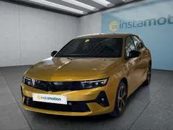 Gelb Gebraucht 2024 Opel Astra Limousine | 23.949 € (Fairer Preis)