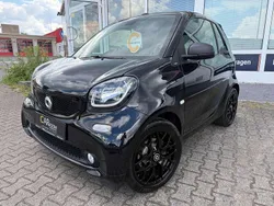 Nachtschwarz Gebraucht 2017 Smart ForTwo Cabrio Passion Cabrio | 10.490 € (Fairer Preis)