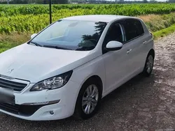 Weiß Gebraucht 2014 Peugeot 308 Active Limousine | 9.000 € (Etwas zu teuer)