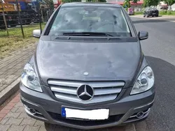 Grau Gebraucht 2010 Mercedes B160 Van / Kleinbus | 5.999 € (Fairer Preis)