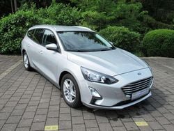 Polarsilber Gebraucht 2022 Ford Focus Cool & Connect Kombi | 18.500 € (Guter Preis)