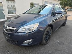 Blau Gebraucht 2010 Opel Astra Edition Limousine | 1.900 € (Fairer Preis)