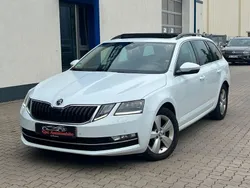 Weiß Gebraucht 2018 Skoda Octavia Style Kombi | 10.900 € (Guter Preis)