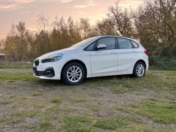 Weiß Gebraucht 2020 BMW 216 Active Tourer Van / Kleinbus | 15.990 € (Superpreis)