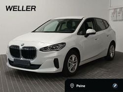 Weiß Gebraucht 2023 BMW 218 Active Tourer Performance Van / Kleinbus | 22.444 € (Guter Preis)