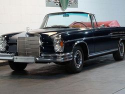 Blau Gebraucht 1962 Mercedes W112 SE Cabrio | 148.000 €