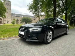 Schwarz Gebraucht 2012 Audi A4 S-Line Kombi | 9.800 € (Fairer Preis)