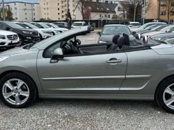 Silber Gebraucht 2007 Peugeot 207 CC Filou Cabrio | 2.300 € (Guter Preis)