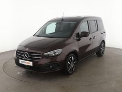 Rot Gebraucht 2023 Mercedes T180 Progressive Van / Kleinbus | 27.370 € (Fairer Preis)