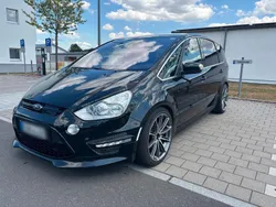 Schwarz Gebraucht 2012 Ford S-MAX S Van / Kleinbus | 12.500 €