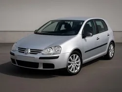 Grau Gebraucht 2006 VW Golf V Limousine | 2.000 € (Fairer Preis)