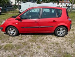 Rot Gebraucht 2005 Renault Scénic II Van / Kleinbus | 1.200 € (Fairer Preis)
