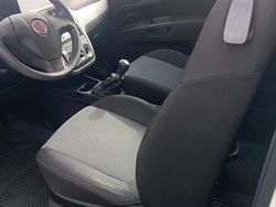 Weiß Gebraucht 2012 Fiat Punto Kleinwagen | 2.950 € (Etwas zu teuer)