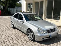 Silber Gebraucht 2001 Mercedes C200 Limousine | 1.600 €