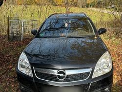 Schwarz Gebraucht 2007 Opel Vectra Kombi | 900 €