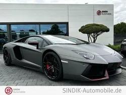 Grau Gebraucht 2018 Lamborghini Aventador Coupé | 429.700 €